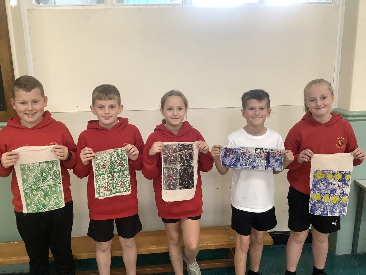 pp_accrington's tweet photo. Some of our finished William Morris inspired, printed wall hangings. Class 16 have really tired hard to produce something they are proud of! #class16 #shinebrighter #independence https://t.co/Xz85rzbdEm