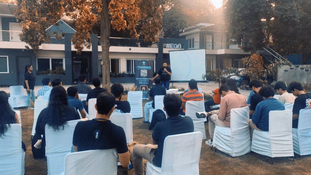 EQ8 Network tweet media