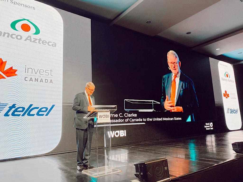 Canadá en México tweet media