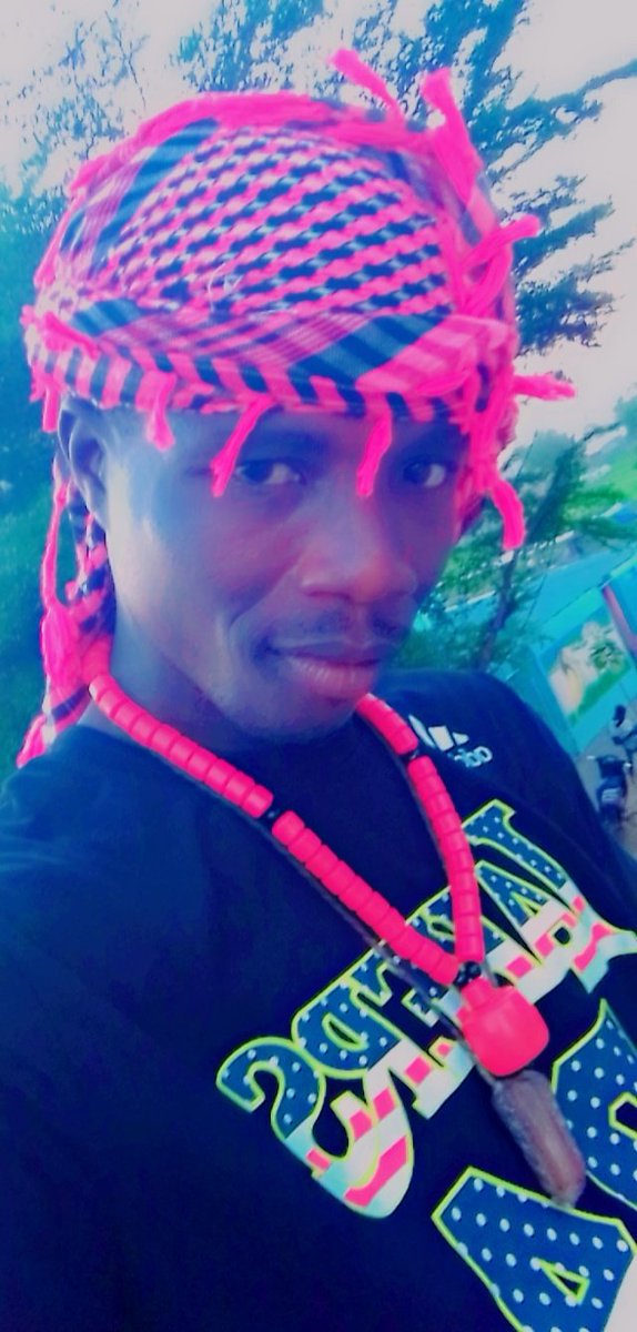 AdamsArtiste's tweet photo. Bonjour c'est vôtre artiste confirmé
Adams flow je veux la paix dans le monde entier https://t.co/5Pn1DvKxge