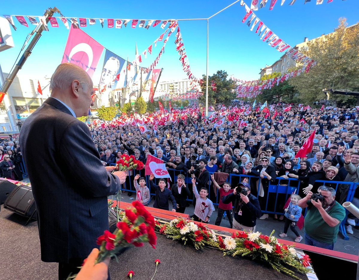 mhpmanisail's tweet photo. “AdayBelli KararNet”
Zafer Ülkü kaynağının çeşmesidir Zafer gönüllerin birleşmesidir. Selam sizlere gönülden birleşenlere.
23 Ekim 2022 Pazar Saat: 16:00 Manisa Cumhuriyet Meydanı’nda 
“AdayBelli KararNet”
#Manisa
#MHPManisa
#ManisayaDevletGeliyor https://t.co/zGCDW2hwdA