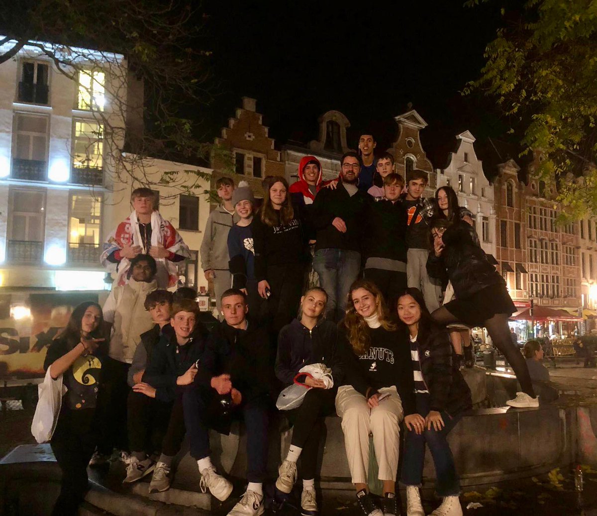 MSMCollegeEng's tweet photo. Had a brilliant time in Belgium 🇧🇪with Middle School - now time to recharge before we get back to work again! @MountSpinkhill https://t.co/xRYif6F3XA