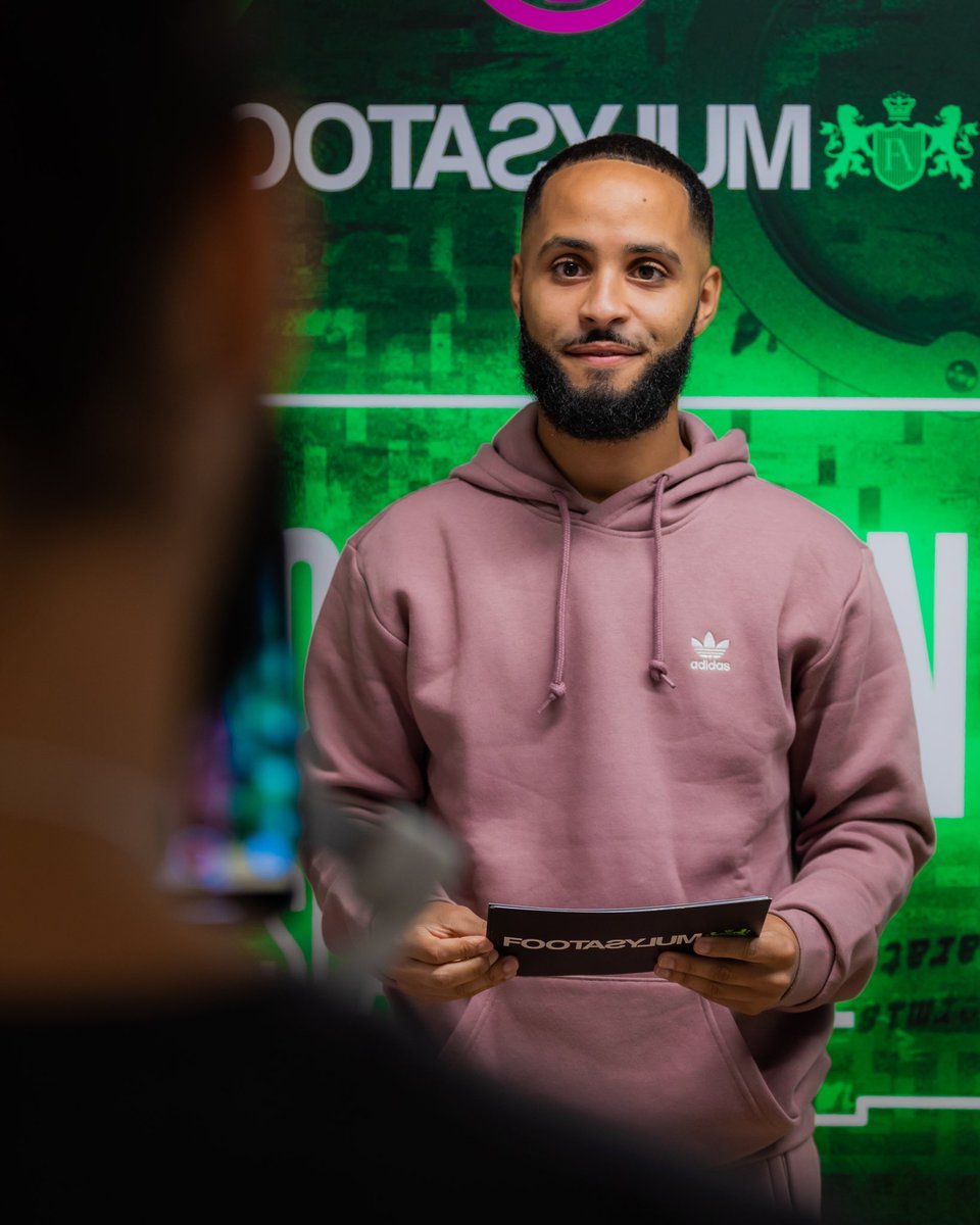 IlyasNoreaga's tweet photo. Guess who’s going into the locked in house 👀🥳 Tune in and support your boyyyyy @Footasylum https://t.co/LQOheksJBK