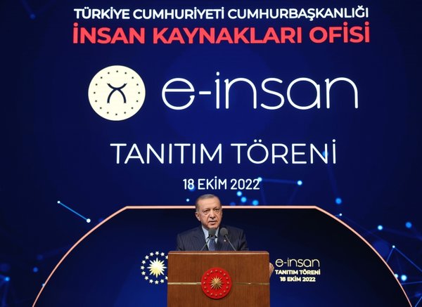 universitemdpu's tweet photo. Kütahya Dumlupınar Üniversitesi, Cumhurbaşkanlığı Külliyesi Kongre Salonu’nda gerçekleştirilen E-İnsan Projesi tanıtımında Rektör Yardımcımız Prof. Dr. Hasan Göçmez başkanlığındaki heyetle temsil edildi.
https://t.co/ytbfH6lhu5
#üniversitemdpü https://t.co/vTavzgDYRP