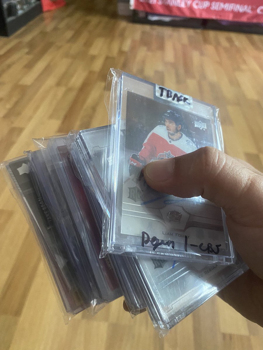 tbasque78's tweet photo. #mailday got some #BizzyBreaks content. If youre into card breaks he puts on a good show, give em a follow on #TikTok #instagram https://t.co/YepQp2D9Uo