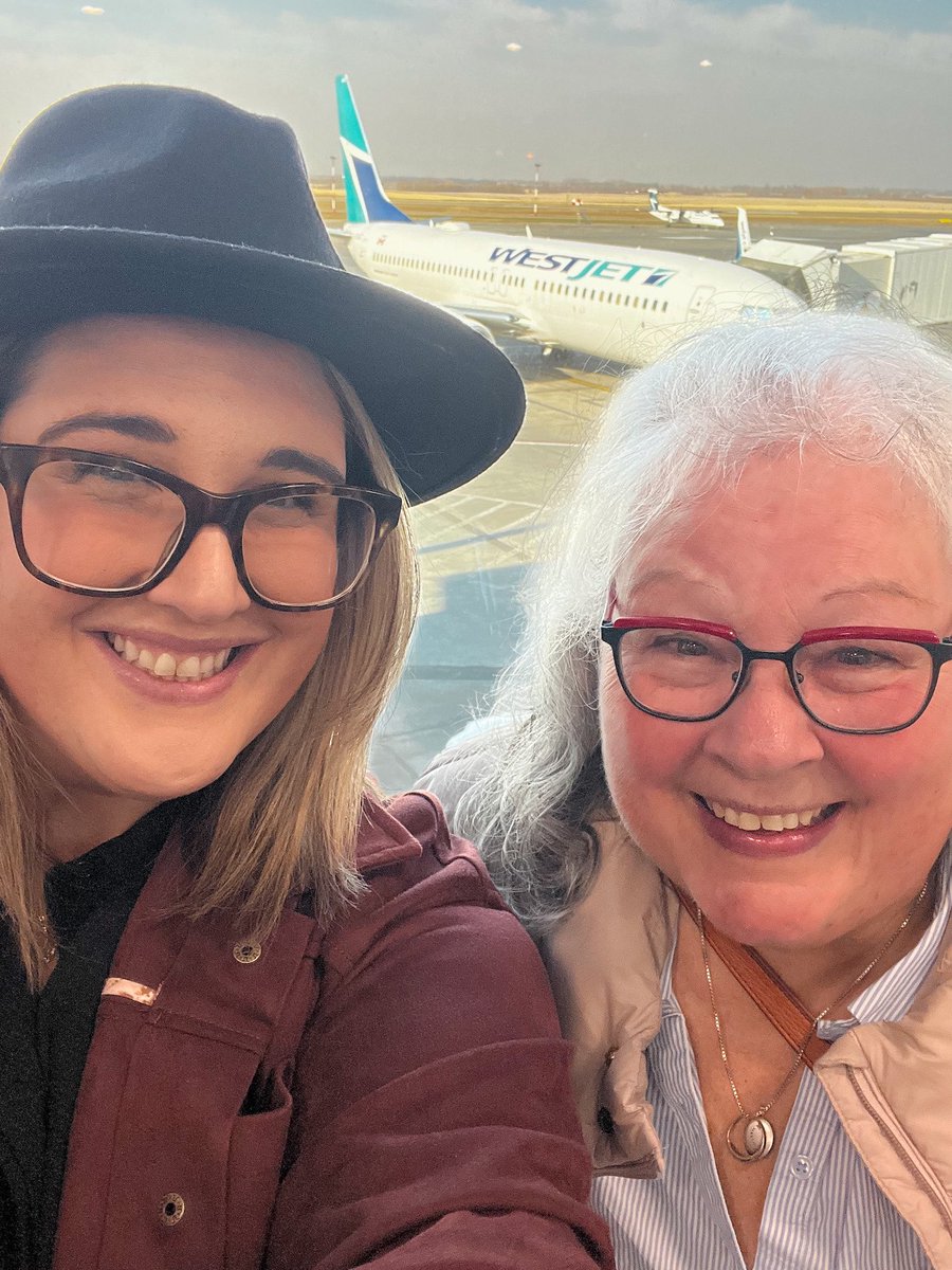 scottieschicken's tweet photo. Wow, so excited to be flying to #YVR 2 experience @eltonofficial live. Always wanted 2 attend with Grant, but will honor him with @JessicaDAHopley instead. #neverflew2aconcertB4 @westjest #EnglishBay #tradefor🥌 #awesomelifetimetunes #AIDSartinstillation🐓🫶🥌+🎼 #dontloose🧳 https://t.co/a9ZZULecIv