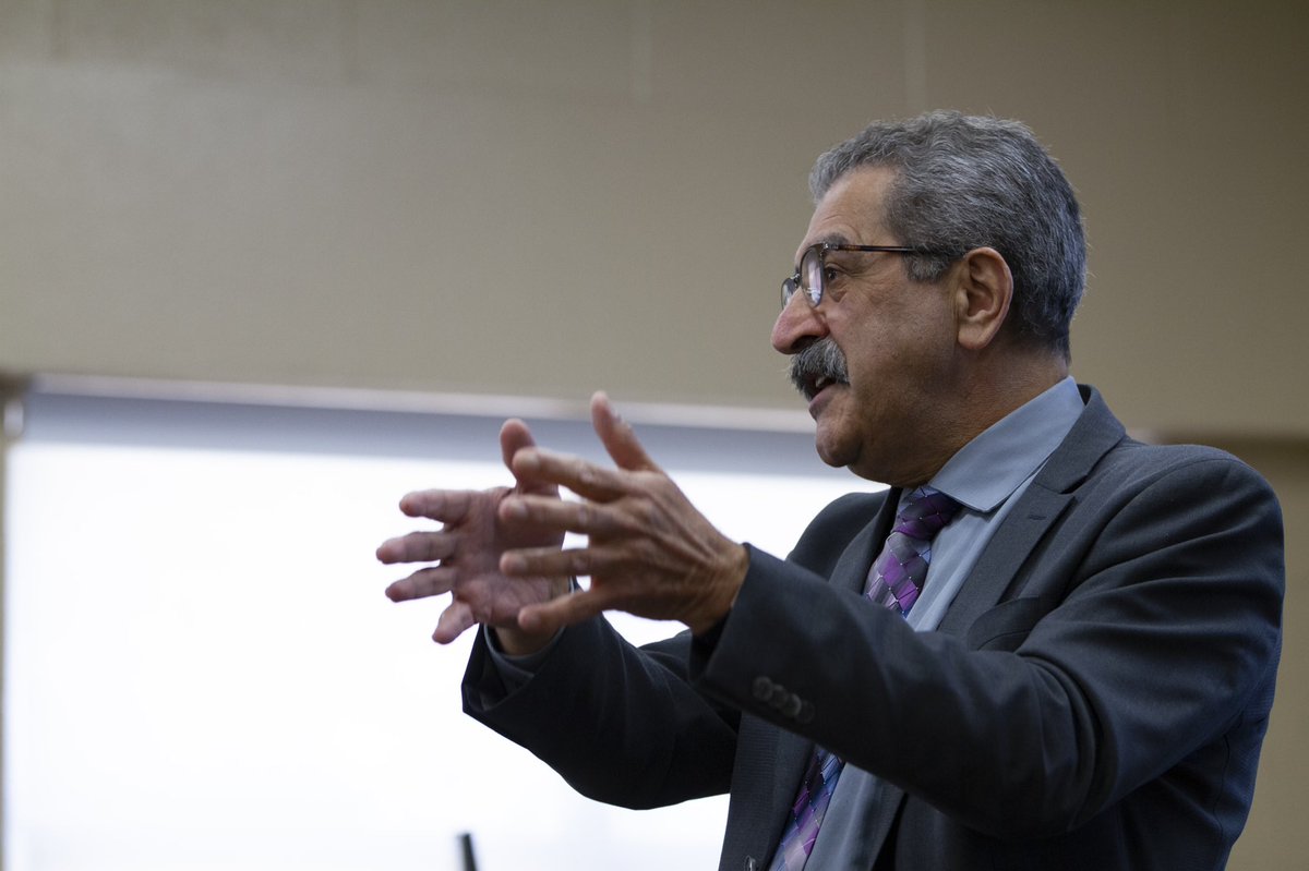 UTAScienceDean's tweet photo. Great questions in-person and submitted online for Discussions with the Dean … always wonderful to hear directly from our students. 

#MaverickScience x @UTAScience https://t.co/wnnqvAuUf5