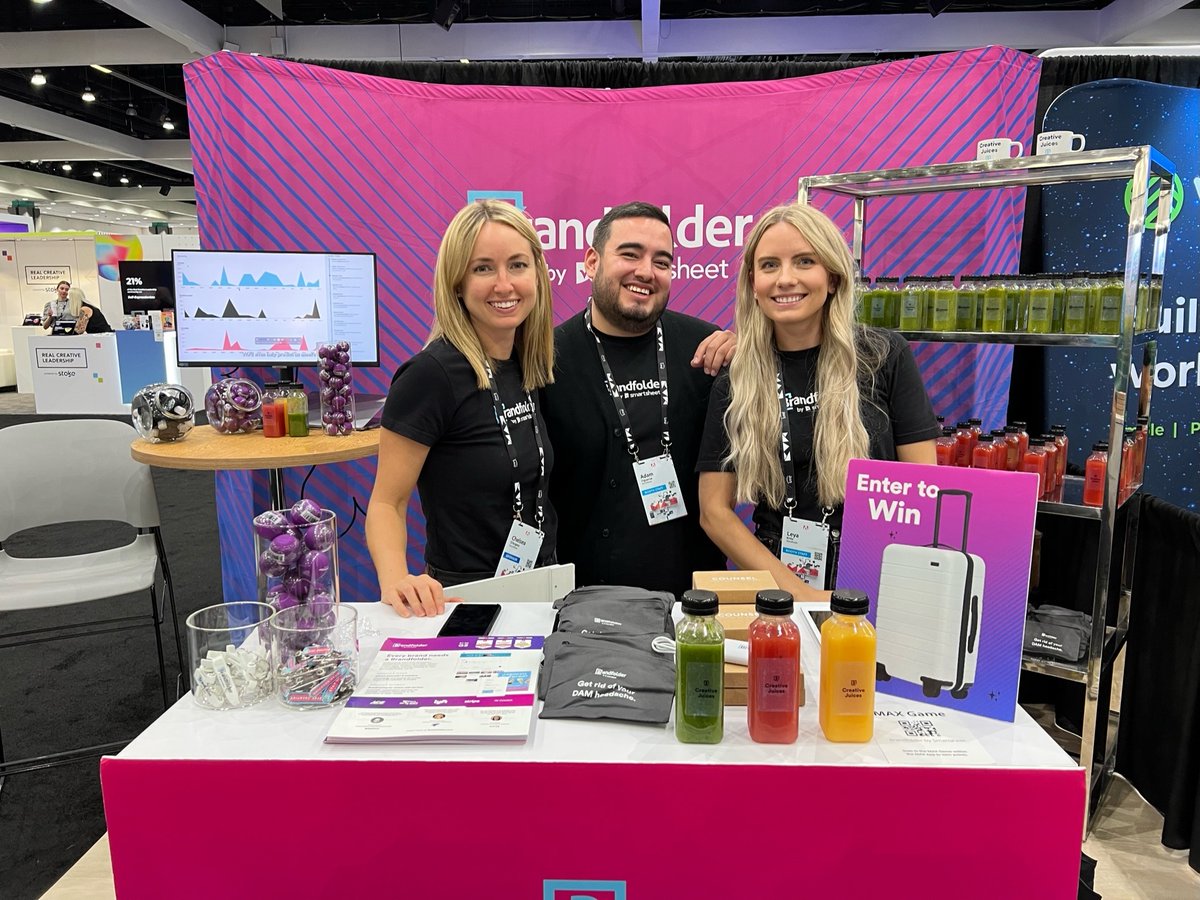Brandfolder's tweet photo. The Brandfolder team is at @adobemax 2022! Come over to booth 411 to say hi, grab yourself a creative juice & some swag and chat with us about how you're managing digital assets. #brandfolder #digitalassetmanagement #DAM #adobeMAX https://t.co/hMnzveta9U