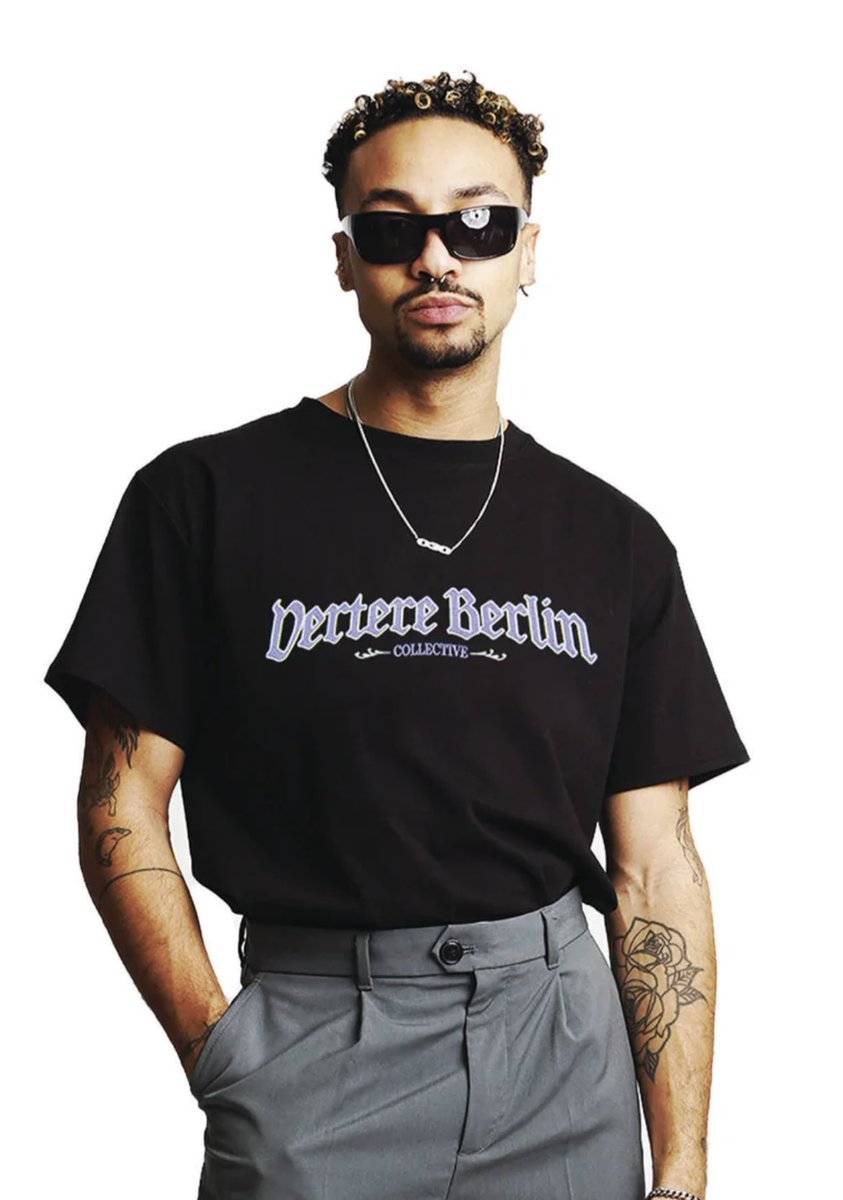 interzeak's tweet photo. GIVEAWAY INTERZEAK 🚨⁣
⁣⁣⁣
⁣To try to win two beautiful t-shirts from VERTERE BERLIN, here is what you must do:
⁣⁣⁣
⁣⁣⁣1. Follow @interzeak⁣⁣⁣
2. Retweet this tweet
3. Tag 2 friends ⁣⁣⁣
⁣⁣⁣
Winners announced October 30
Good luck 🍀 https://t.co/n1erkLSJby