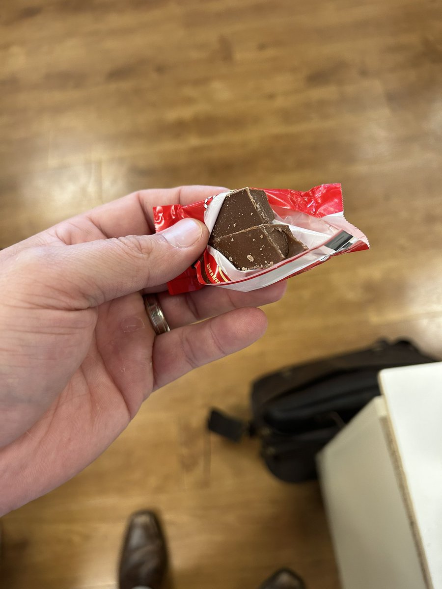 CrivGaming166's tweet photo. I got a @KITKAT without the KitKatβ¦. Maybe I need to find someone who only got the wafers!?! #kitkat #chocolateonly https://t.co/svHj6GK9yN