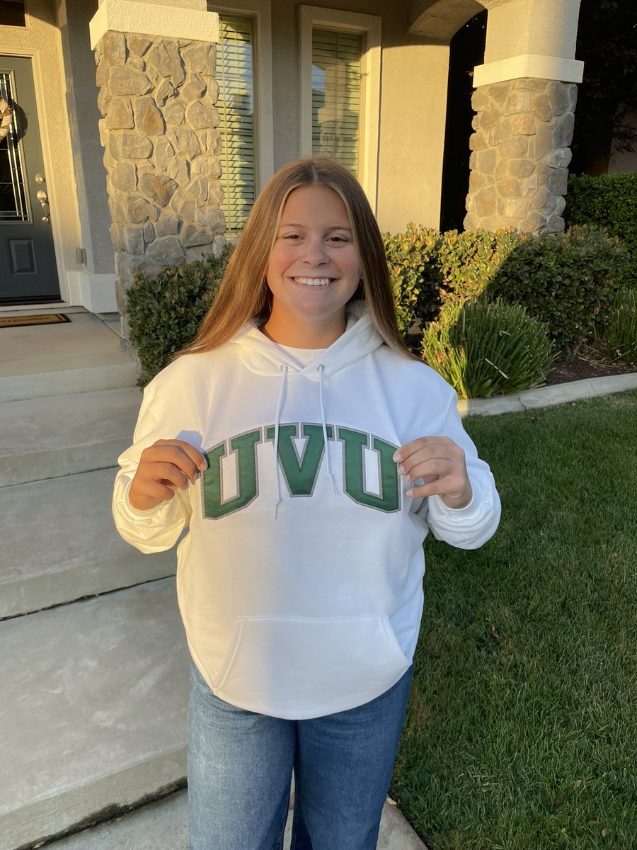 Hailee Bustos tweet media