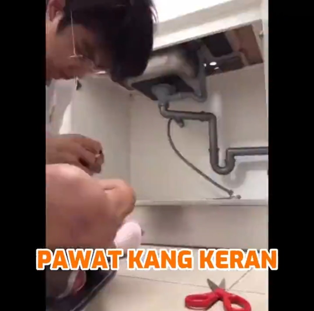 creannewina's tweet photo. Aku dapet Pawat Kang Keran kwkwk
@ohmpawatt
#ohmpawat
#ยิ้ม5พันของโอมภวัต
#OmuzingTime https://t.co/YhjrphACfQ