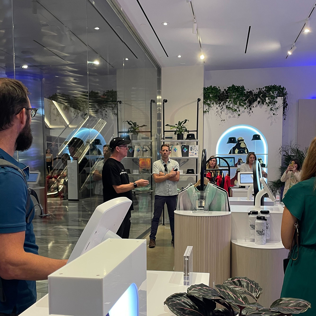 cordialinc's tweet image. We recently got together with our client advisory board members in NYC for two fun days filled with happy hours, meeting sessions, the Solana Spaces immersive web3 retail experience, and a delicious dinner at Naked Tomato. #becordial