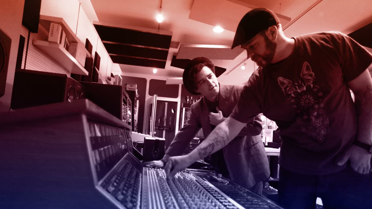 RRFConnection's tweet image. Wake up, get outta bed, drag a comb across your head, and learn from #MusicProducers how to get the most out of your recordings. 

There’s so much that goes into making musical masterpieces, and #RecordingConnection is here to teach you. 

What’s your favorite musical moment?