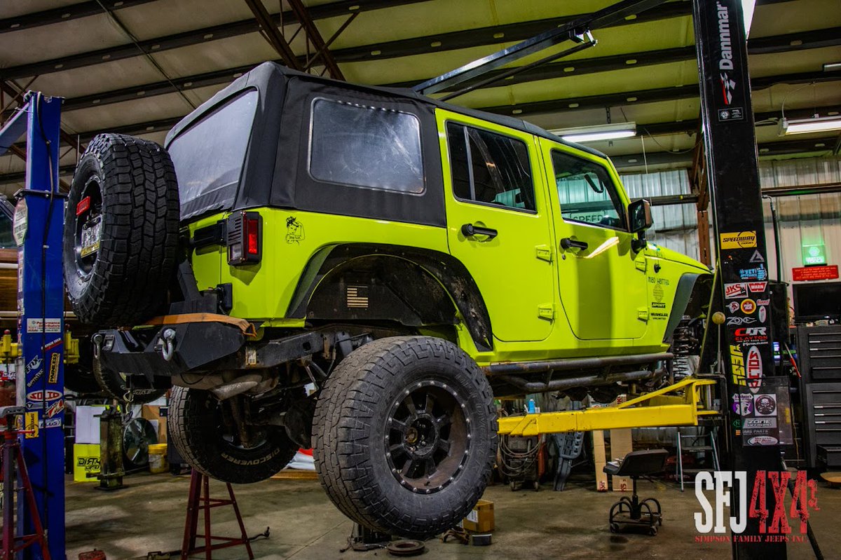 ⚠️ Check out some behind the scenes 📸 from the SFJ4x4 shop ‼️