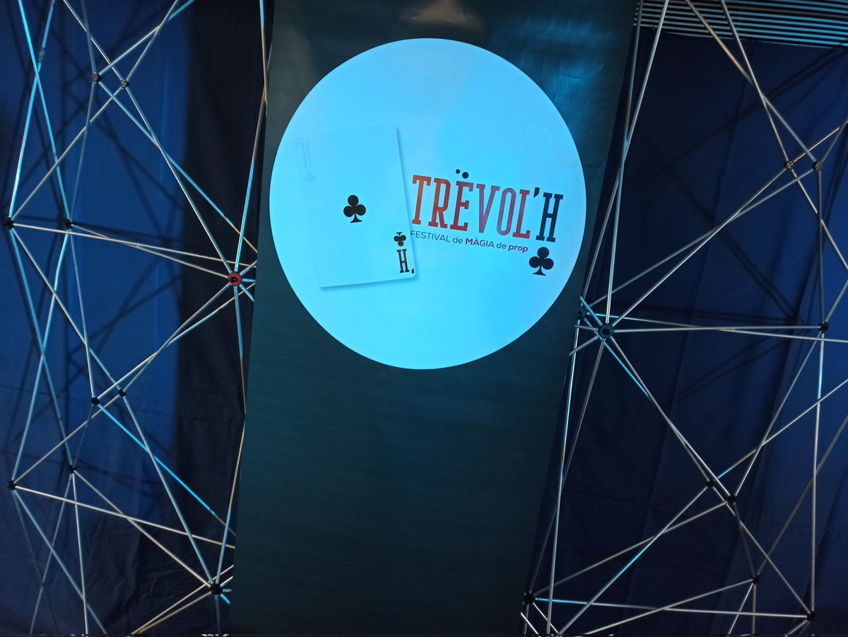 A partir de demà i fins el 22 d’octubre podràs gaudir d’una gala única, quatre espectacles incomparables, una conferencia i un taller de màgia en família al TrèvoLH d’enguany, a l’Auditori Barradas. 

Queden molt poques entrades!!! Tota la info al web festivaltrevolh.com