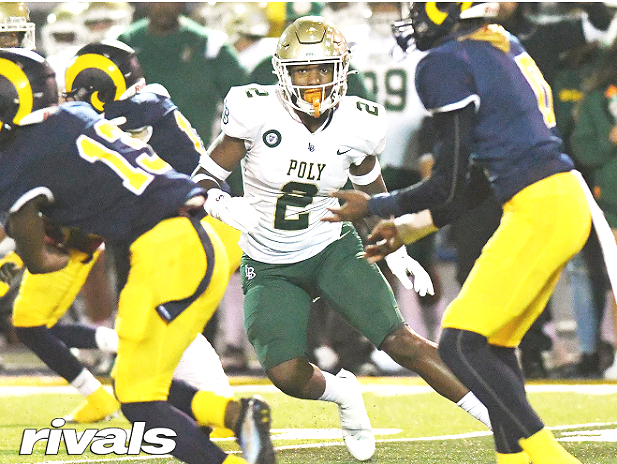 USC remains in picture for 2024 four-star LB Dylan Williams (LB Poly):
Click here: bit.ly/3gpw80I
Dylan loves USC but it's still very early in the process so he decided to back off his pledge to the Trojans so he could explore other options. 
<a href="/LBPOLYNATION/">lbpolynation</a>