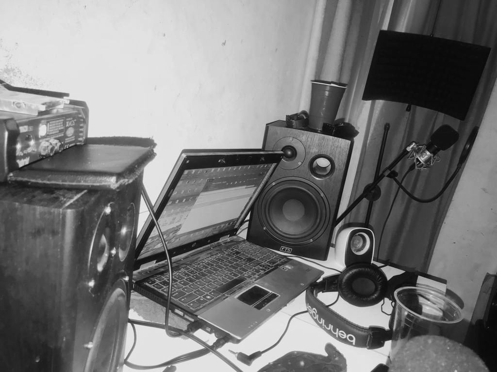 STUDIO TIME IS THE BEST TIME😎