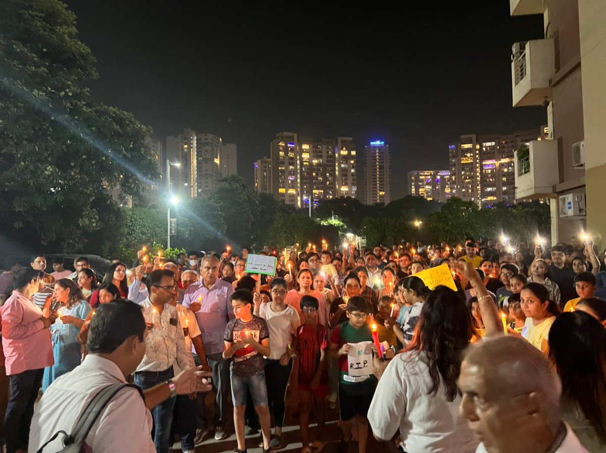 im_vandy's tweet photo. Candle march in @LotusBoulevard.
Stray dog has taken innocent Toddler life of a 7 month old infant
Please save us from stray dog
#StrayDogs #TogetherWeCan @myogiadityanath ji #noidauthority
@aajtak @IAbhay_Pratap @NoidaMediaClub @noidakhabar @vinodsharmanbt ji @pradip103 https://t.co/6Nxx6ZoOck