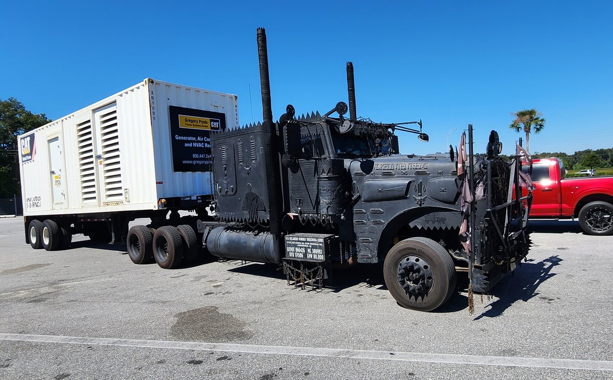 raneyschrome's tweet photo. We've been fans of #WickedIntent for many years, it was our pleasure to see this truly incredible rig at the #Raneys Chrome Shop recently! 😎 https://t.co/iUIAxibkVq