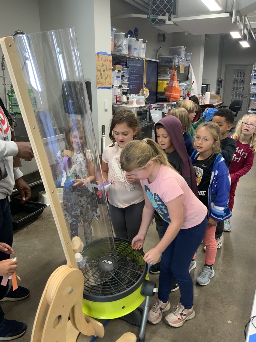 atlantaSTEAM's tweet photo. After reading “the boy who harnessed the wind” we tinkered, building #rapidprototypes, testing, & iterating @AISLearns #aisSTEAM https://t.co/bw8iJ4exY5