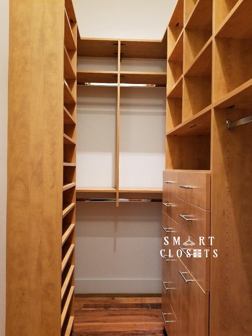 Custom_Closets's tweet photo. Designed by a Multiple Award Winning New York City Custom Closet Company.

#SMARTCLOSETS #CLOSETS #CUSTOMCLOSETS #CLOSETSNY #NYCLOSETS #MANHATTAN #NEWYORKCLOSETS #BROOKLYNCLOSETS #WALKINCLOSET #CLOSETDESIGN #CLOSETSNYC #NYC #BROOKLYN https://t.co/YMIDhvmXMa
