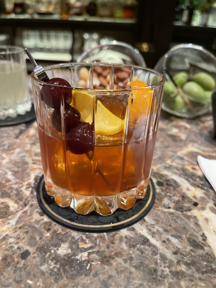 BrianWalkerCEO's tweet photo. One of the best Old Fashioneds you will ever have. The King George V 🥃
#WhiskeyWednesday #Cocktailing #Paris #OldFashioned https://t.co/1PcWdBelqm