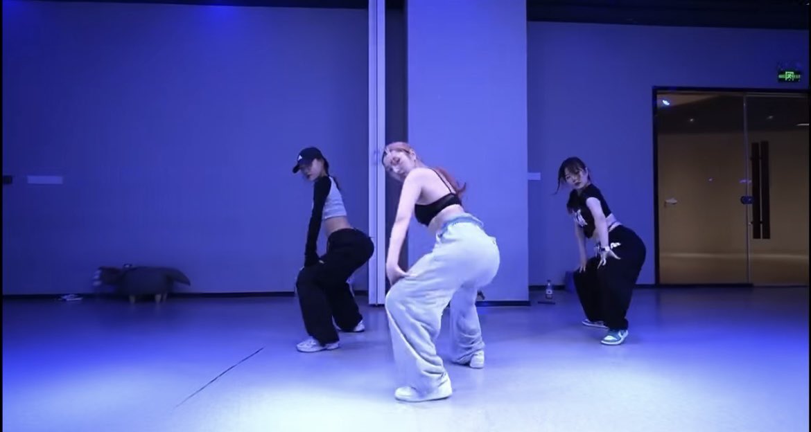 #肥臀 #大屁股 #骚妇 这个屁股太大了 真性感