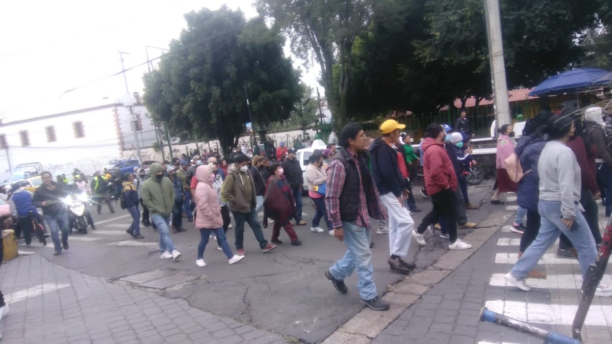 ArnulfoMontoyaM's tweet photo. #18DeOctubre
#EstallidoSocial "Quijano ratero devuelve el vivero a la comunidad agraria" @Luis_GQM
@ALaMagdalenaC
#CDMX
#DefensaDelBosque
#Dinamos
#MagdalenaResiste
@julioastillero @AndreaChavezTre @Claudiashein @m_ebrard @lopezobrador_ @RicardoMonrealA @JohnMAckerman https://t.co/cWsyjuntgu