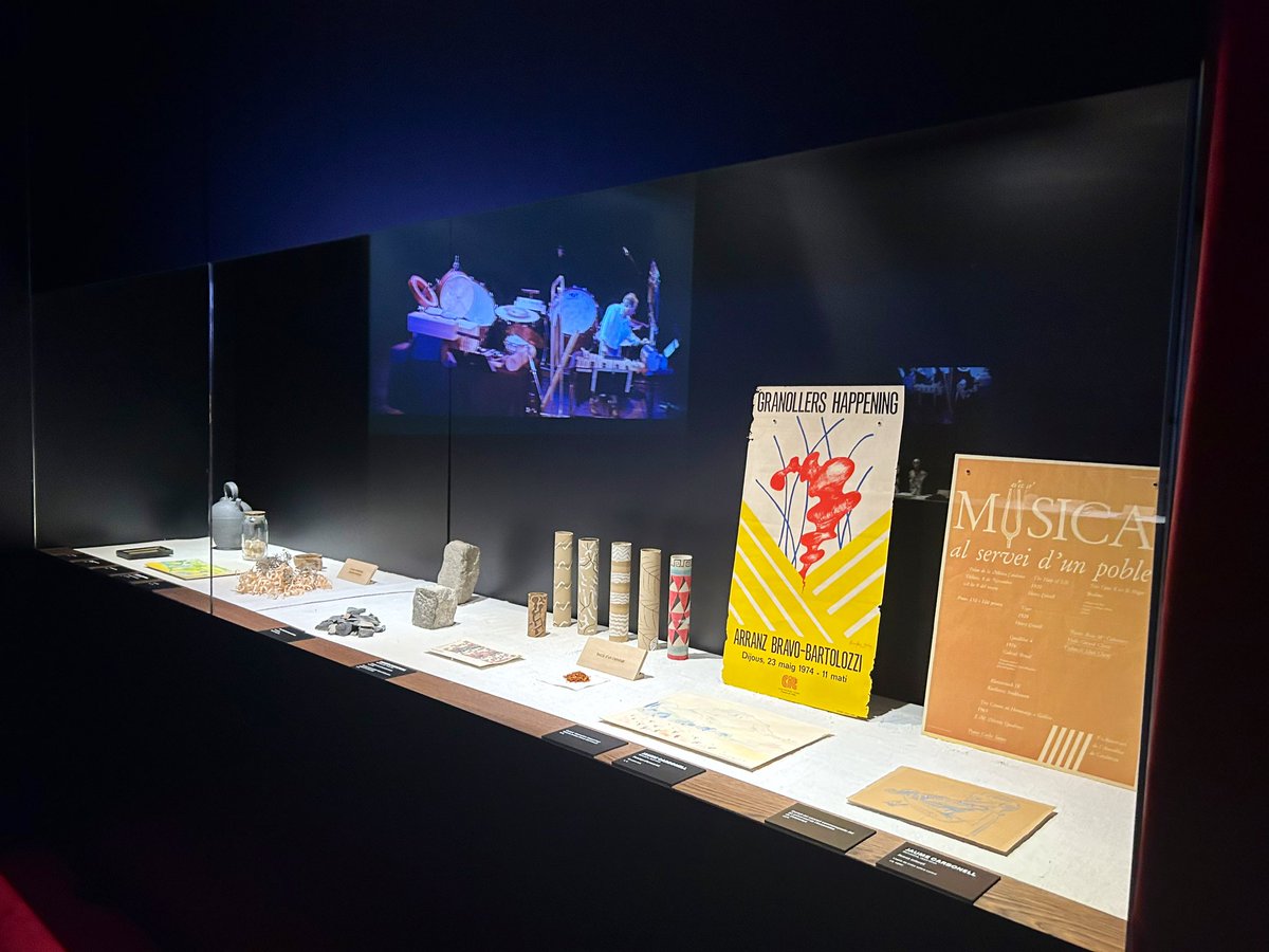 envinem's tweet photo. Xavier Carbonell Castell, L’esmalt clivellat - Cruïlles, entrefocs, solanes i obagues d’un viure. “Voluntat constant de traspassar límits i fronteres des de l’escolta, la vida i l’escriptura.” @museumusicabcn @auditoribcn  @jordi_alomar #RobertGerhard_ #samplerseries https://t.co/4ZEIwnw3Lw
