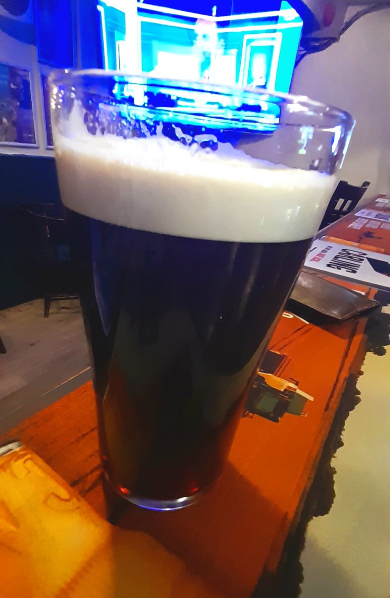 boltonwalking's tweet photo. Quest to try the @TitanicBrewers Cherry Porter at the @HouseWithNoName. Very tasty indeed. #realale #cherryporter #titanicbrewery #properpubs #Harwood #bolton https://t.co/nK6CkSnNqr