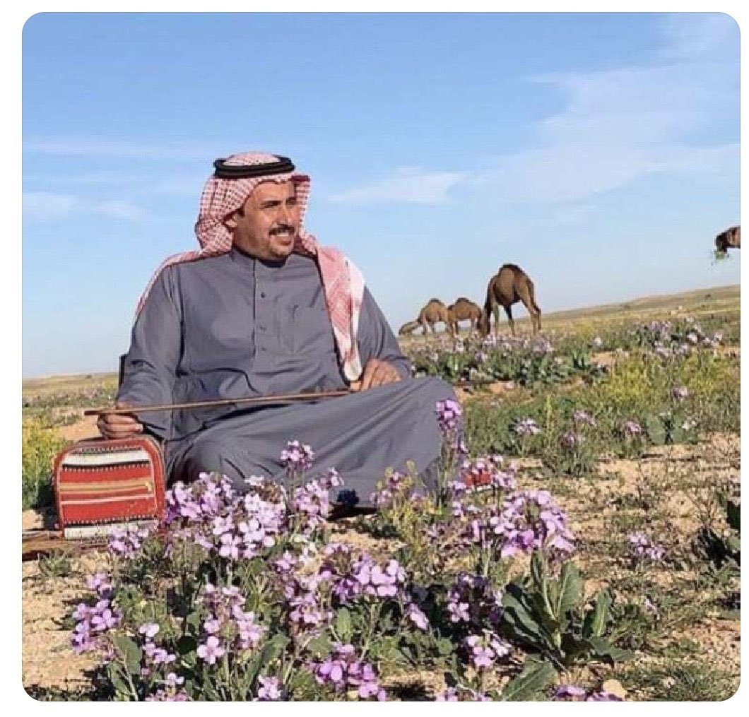تبكيه يامناحي وأنا ابكيه وانعاه
وشلون مابكي يامناحي رفيقي
ياحزن قلبي من رحيله وفرقاه
حزن الشقيق اللي فقدله شقيقي