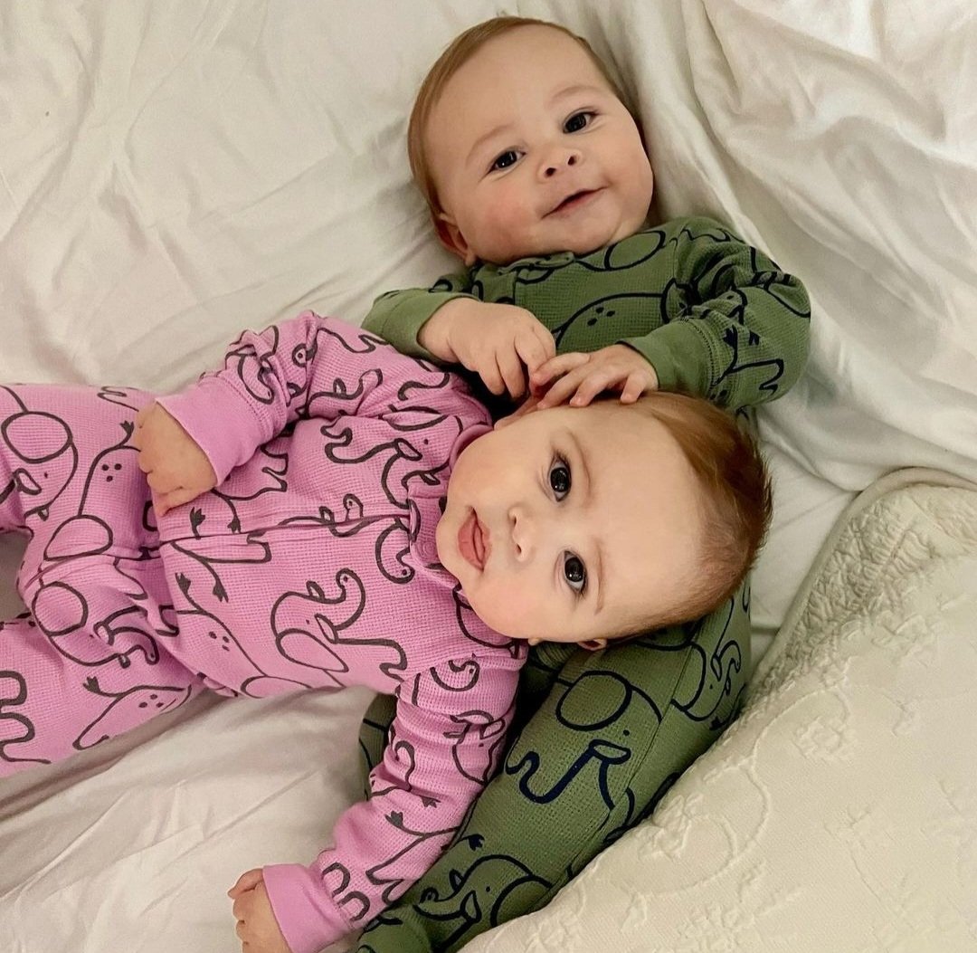 VeeSiren_SSC's tweet photo. Our littlest troublemakers!
#PrincessValentina
#PrinceNathaniel https://t.co/MfDd4Ic0lr