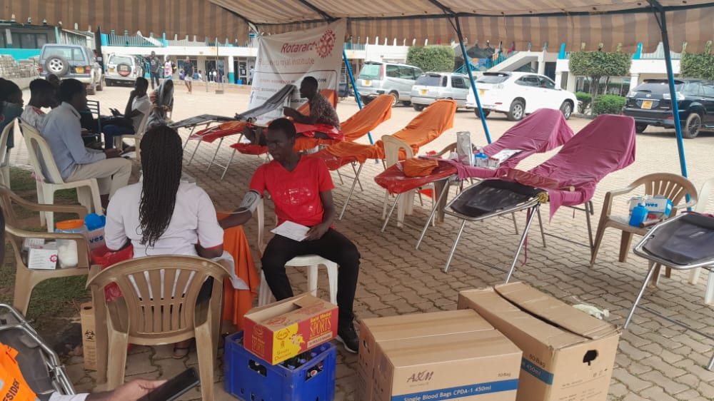 rct_royal's tweet photo. We thank each and everyone who came through in the first phase of the blood donation camp where we managed to collect 137 units  of blood to the Rotary blood bank of mengo.
@rckampalanorth @RunisMedia1 @kanosug @SarahOwembabazi ,@IsaacOkullo1 @Alycespeechie @MPUganda https://t.co/M3VLnHewFJ