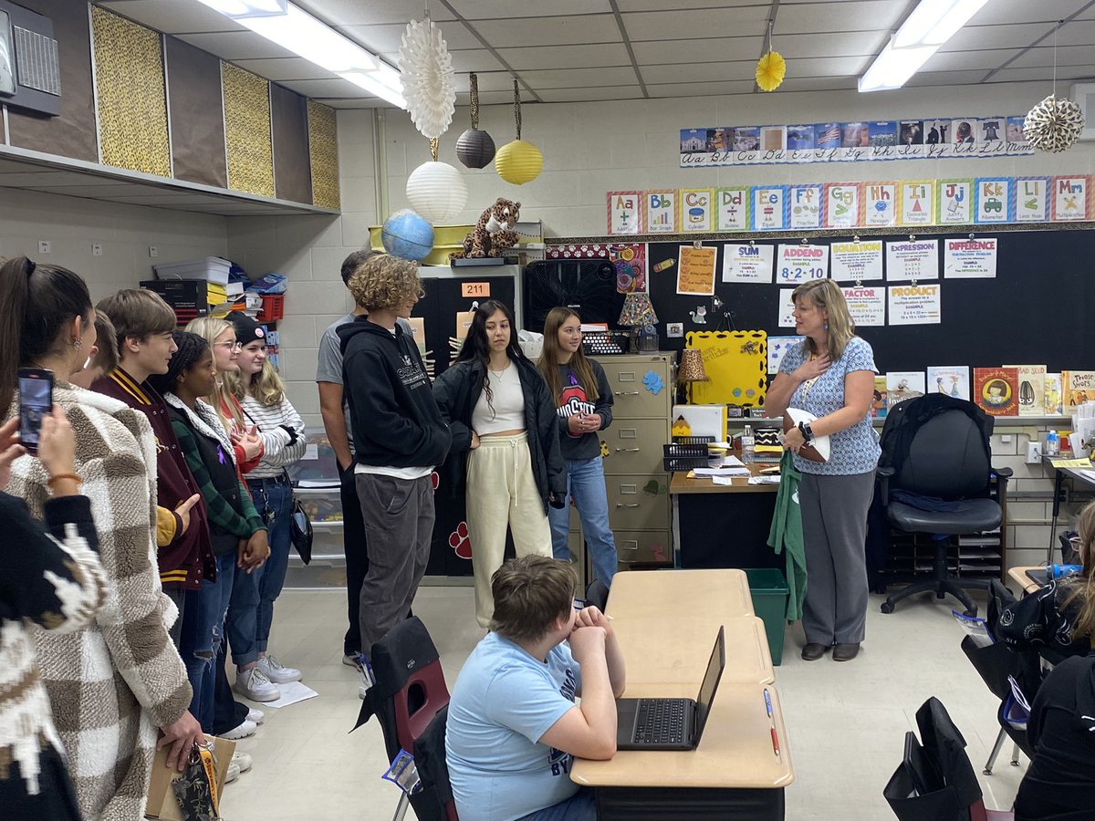 AndrewScarmack's tweet photo. It’s always a great surprise when your former students show up and give you a reward for always going that extra mile for the students. Congrats Mrs Brown!!!! https://t.co/b6KEV4FUvh