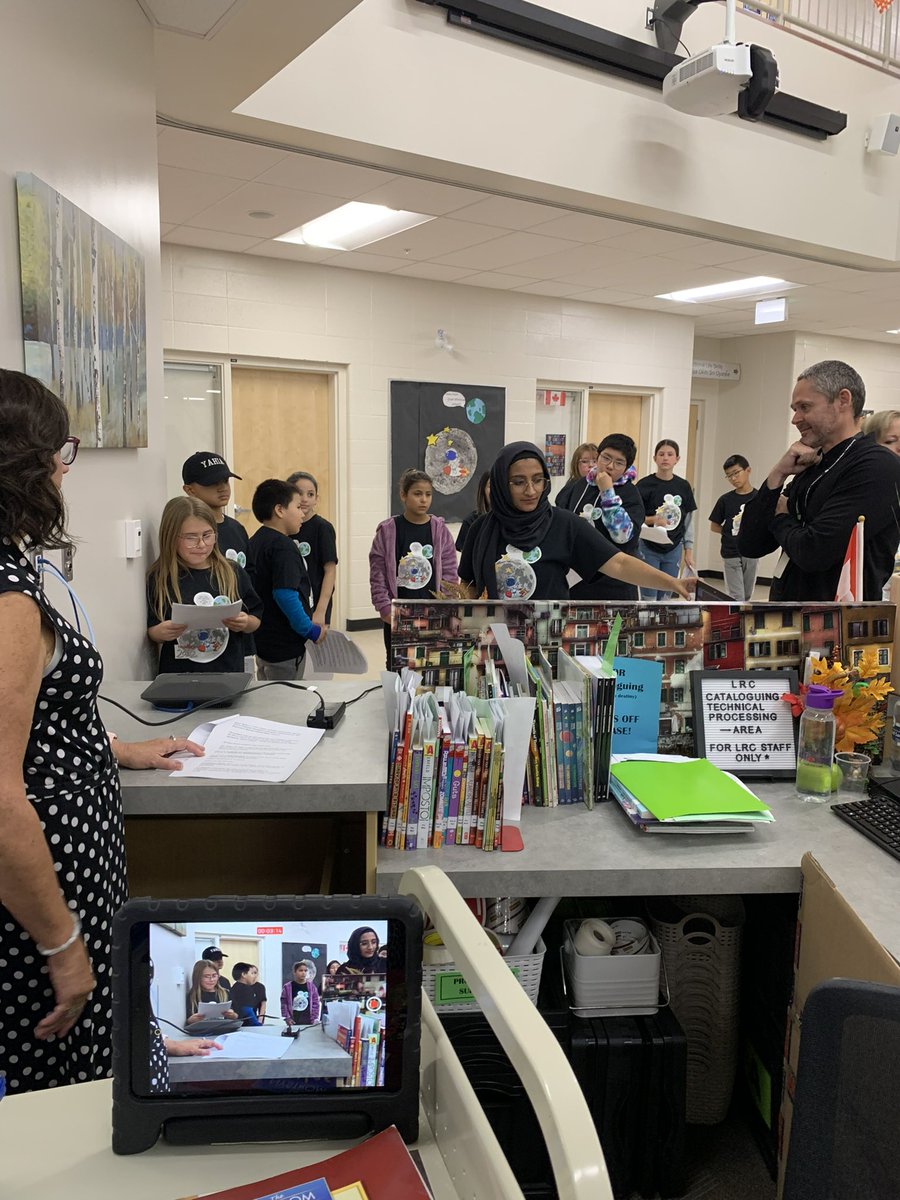 chief_school's tweet photo. We at Chief Whitecap School, situated on Treaty 6 territory SK.🇨🇦, just had the incredible opportunity to connect with @astro_josh aboard the ISS! 10 students got to ask questions while our school listened in!

Just the coolest opportunity! Thank you 👩‍🚀 Josh! Safe travels! 🚀 https://t.co/da49q2IoCp