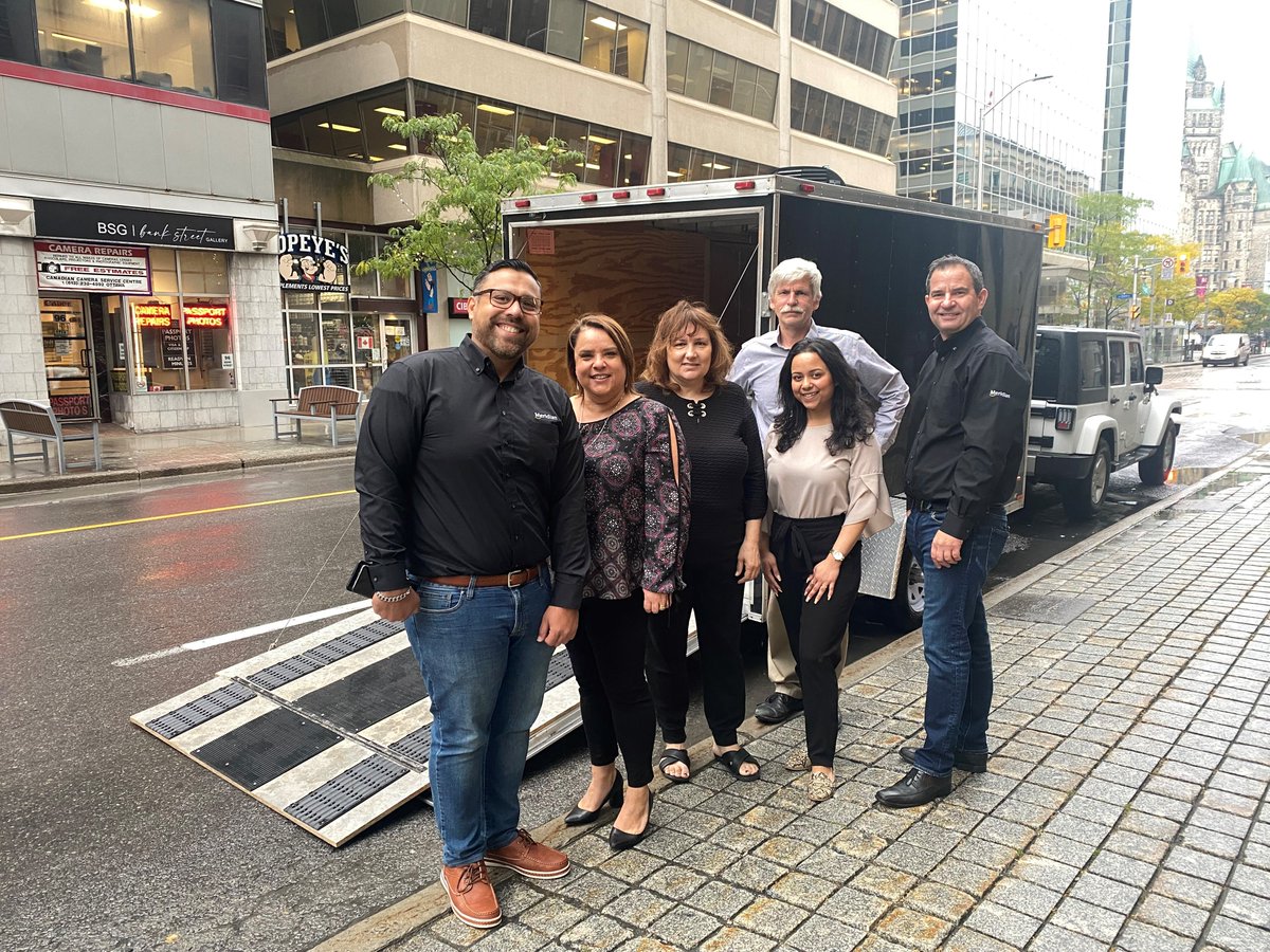 From Sept 9th - Oct 8th, Meridian branches held a donation drive in support of Ukrainian newcomers.
Donations were delivered to organizations where individuals and families select items they need to ease their transition into Canada. Thank you for your support!