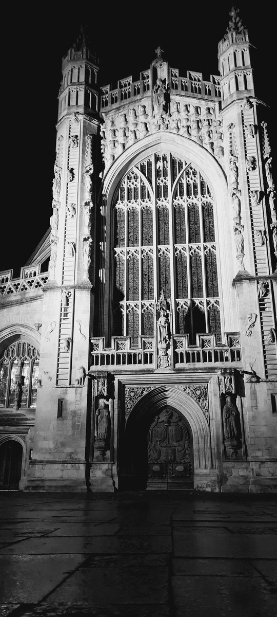 RobboPunx's tweet photo. Moonlight walk round #Bath #Somerset https://t.co/nsRhxmGipp