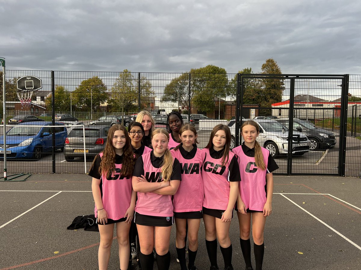 SharplesPE's tweet photo. Y9 also had a brilliant game tonight against King’s. The girls demonstrated some excellent netball to come away with a 13-5 win! Girl of the game went to Izzy! Well done, girls. 🥇🏐 @SharplesSchool https://t.co/CjYBKUccbQ