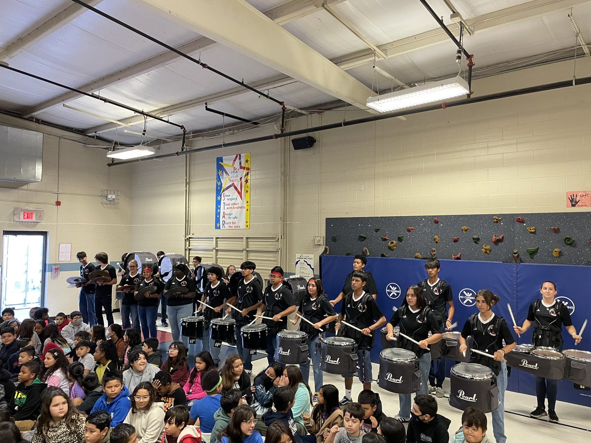 Thank you <a href="/NISDKnowlton/">Knowlton Knights</a>  for having our Drumline at your spirit rally this morning! 🥁 <a href="/NISDTaft/">Taft HS</a>
