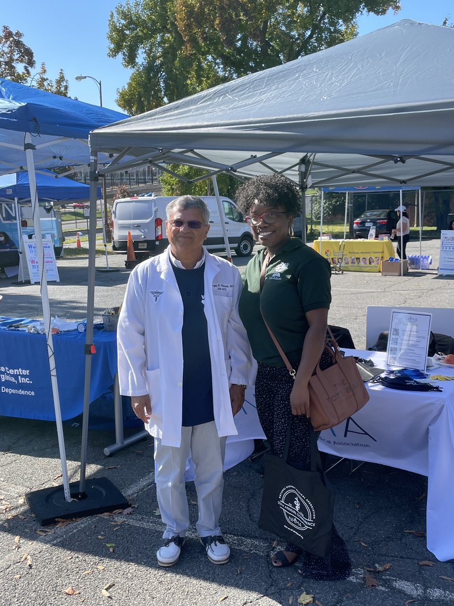 Our NHMA Programs Team, alongside our DMV Chapter Chair and #VaccinateForAll Champion @srobgyn, recently participated in @LMSA_National's @Georgetown Chapter's Hispanic Heritage Month Community Health Fair. The event featured Flu and COVID-19 vaccinations, HIV testing, and more.