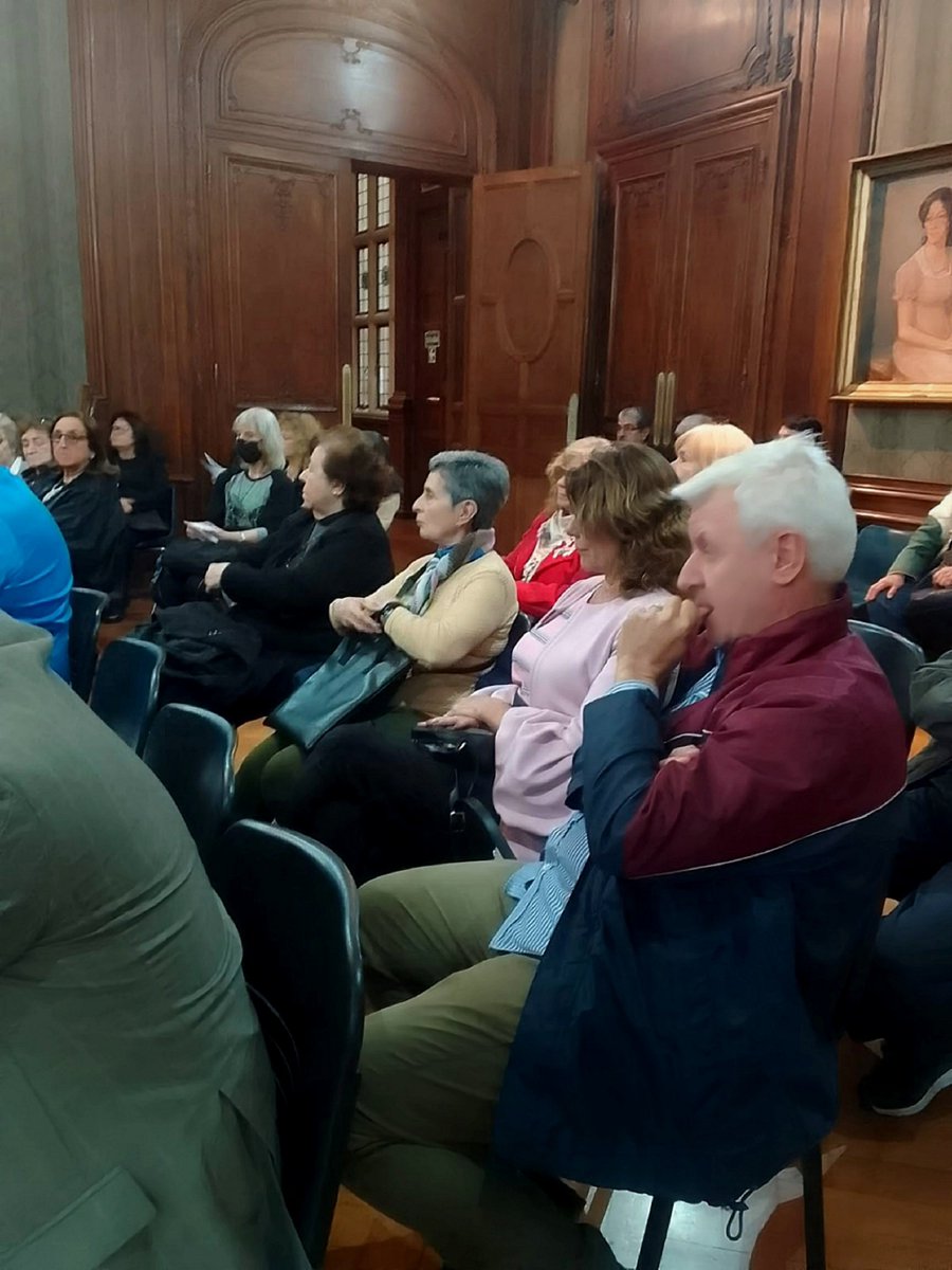 Ciu_Activaok's tweet photo. 🟠 Ciudadanía Activa presente en el Foro de Seguridad Pública de la Comuna 1 🟠
@raposoemilio
@ciancio_cc
@AnadirLourdes
@carlosbrunok
#FOSEP #Ciudadania_Activa #Ciudadania #Pro #Juntos #Argentina https://t.co/7ciTkK7YMb