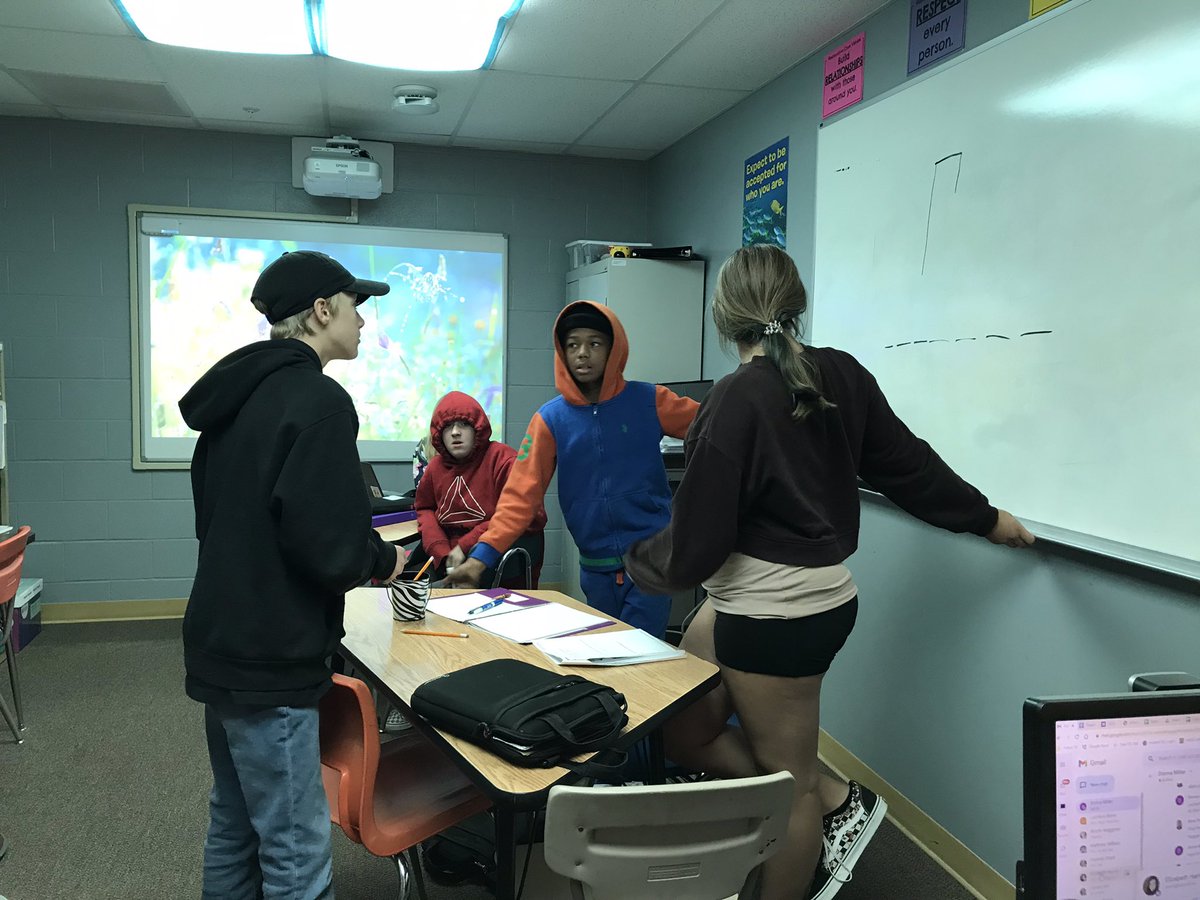 MrsTresterBerry's tweet photo. Learning about words #fmsteach, @BethHouf https://t.co/dpdxcj5IkU