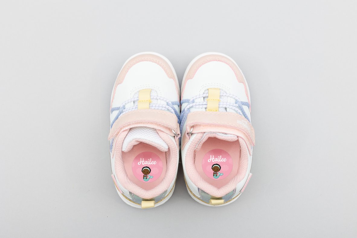 "I hope you`re wearing comfy shoes, because today is going to be an adventure!"

15% off our Shoe Labels!
Shop: mabelslabels.ca/en_CA/shoe-lab…