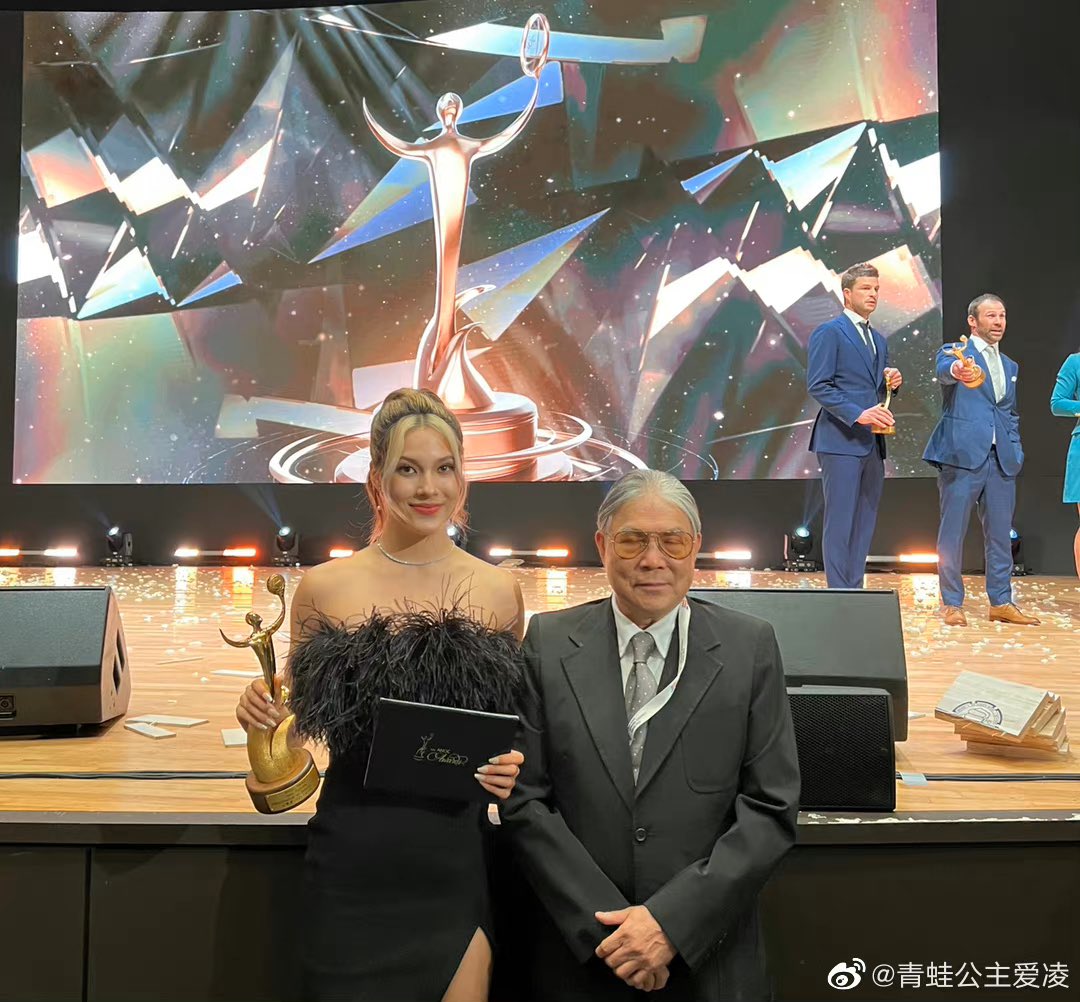 Eileen Gu 谷爱凌 tweet media