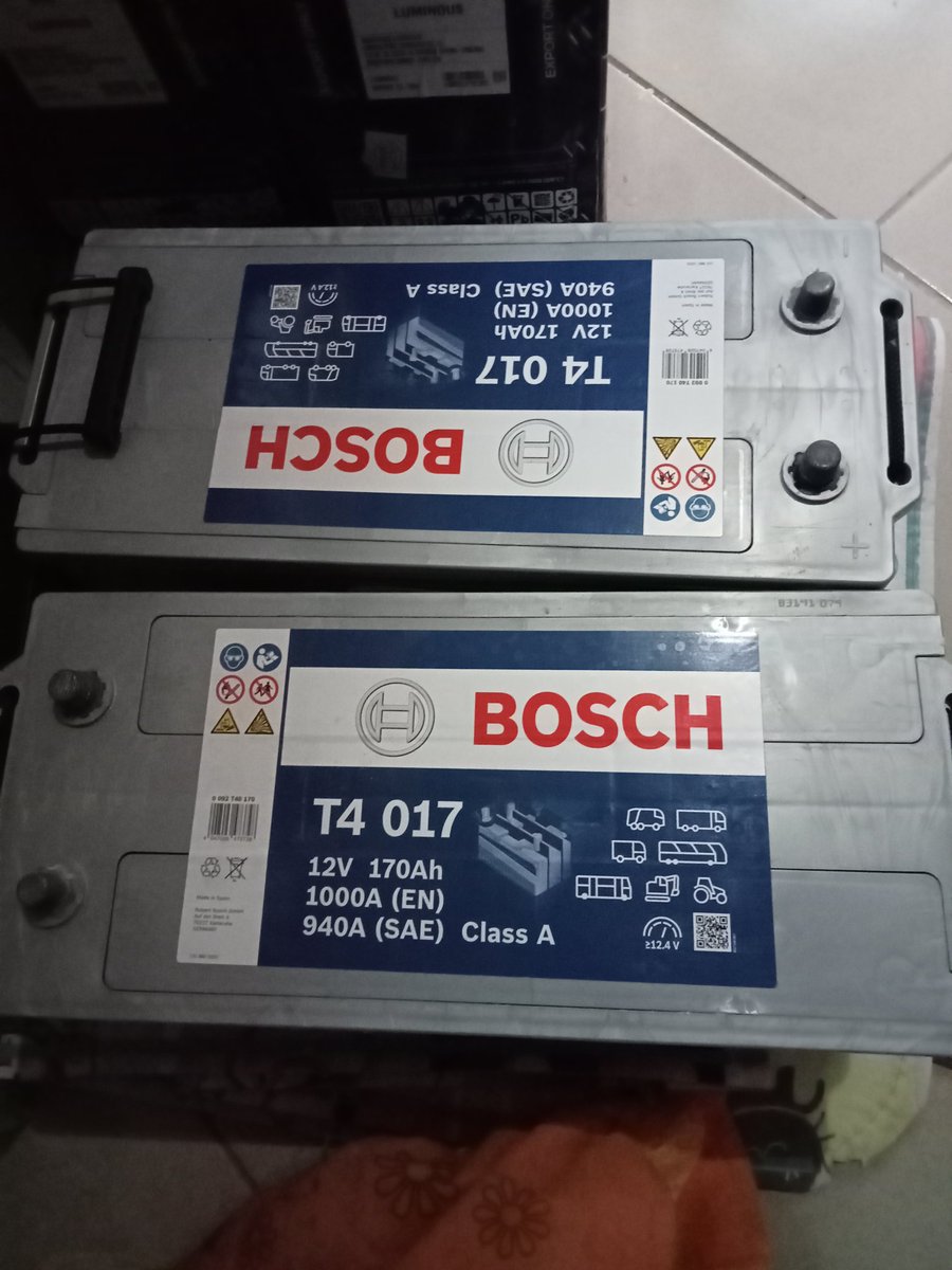 CheeseyNixo's tweet photo. @AkureHowFar,  4 Months used Bosch 12v 170amps Batteries up for grabs..best applicable for heavy vehicular applications...Hit me up for pocket friendly price https://t.co/rbbPbeFY7c