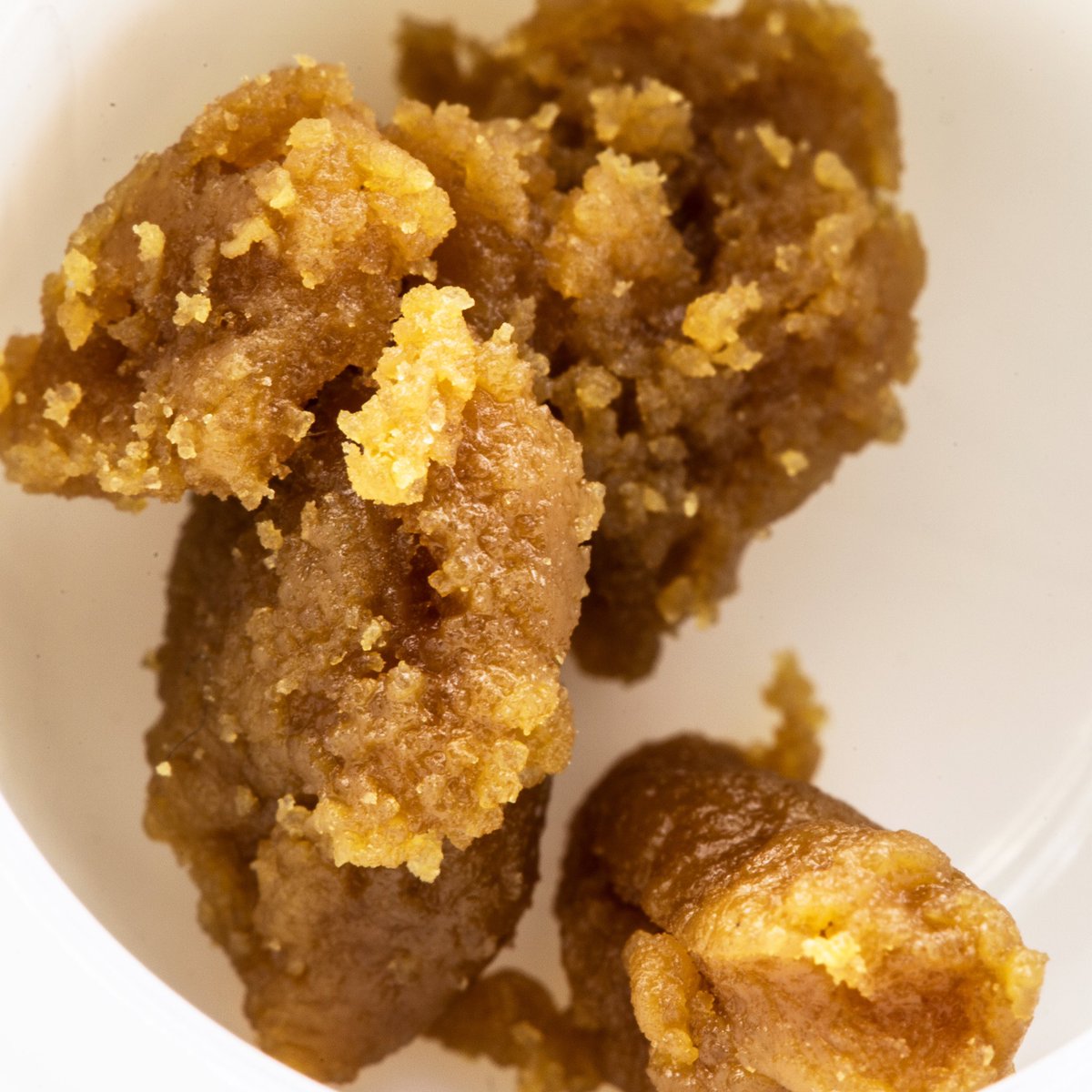 stardustboulder's tweet photo. Kush Mints Wax for the morning wake and bake sesh 🌞 We hope everyone has a fantastic Wednesday! 🔥 #StardustConcentrates 
• 
• 
•
•
#StardustConcentrates #Stardust #Boulder #Wax #macro #flavors #mountains #sauce #terps #inthelab #fall #relaxing #relax #humpday 📸: @ThcSamuel https://t.co/A8VcBpokrt