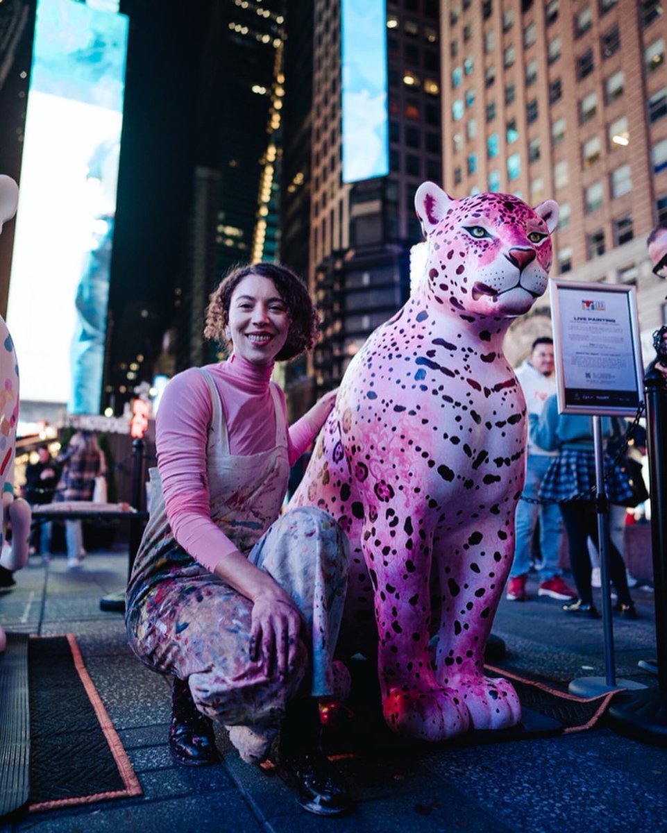 Today is International Day Against Breast Cancer! 👩🌷

Thinking about this important day, artist Gabriela Gil painted her 'Pink Warrior' to make women worldwide aware of the importance of preventing this type of cancer.

#LetsRoarNYC