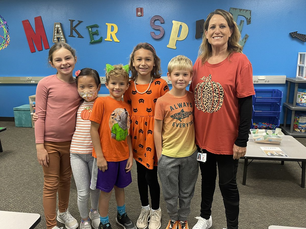 saiglingelem's tweet photo. Saigling Stallions celebrate Unity Day by wearing orange! #saiglingshines #saiglingstallions #unityeveryday https://t.co/DTxs6f78kV