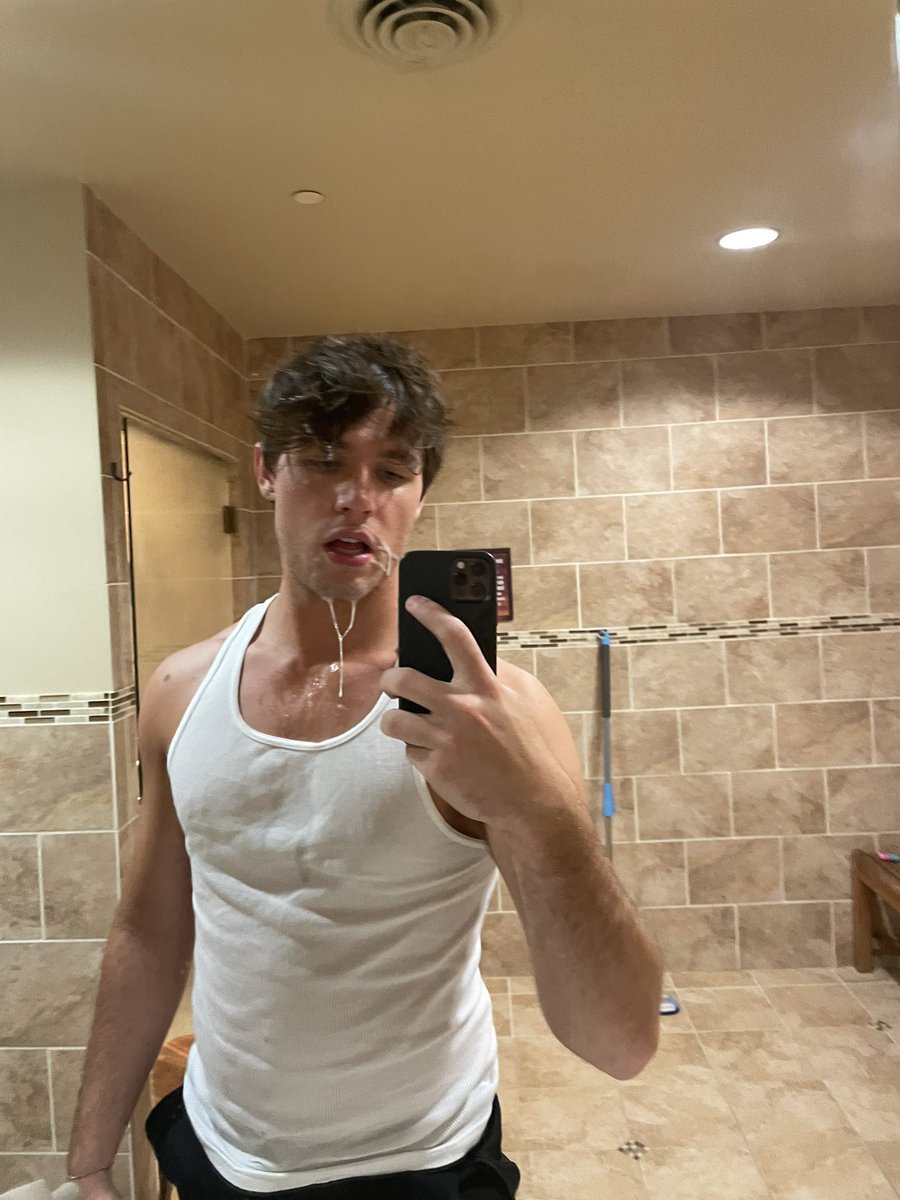 sexandgaycity's tweet photo. https://t.co/CVizk22v6R